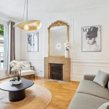 Appartamento 21a Maréchal Foch Avenue Champs-elysées Parigi