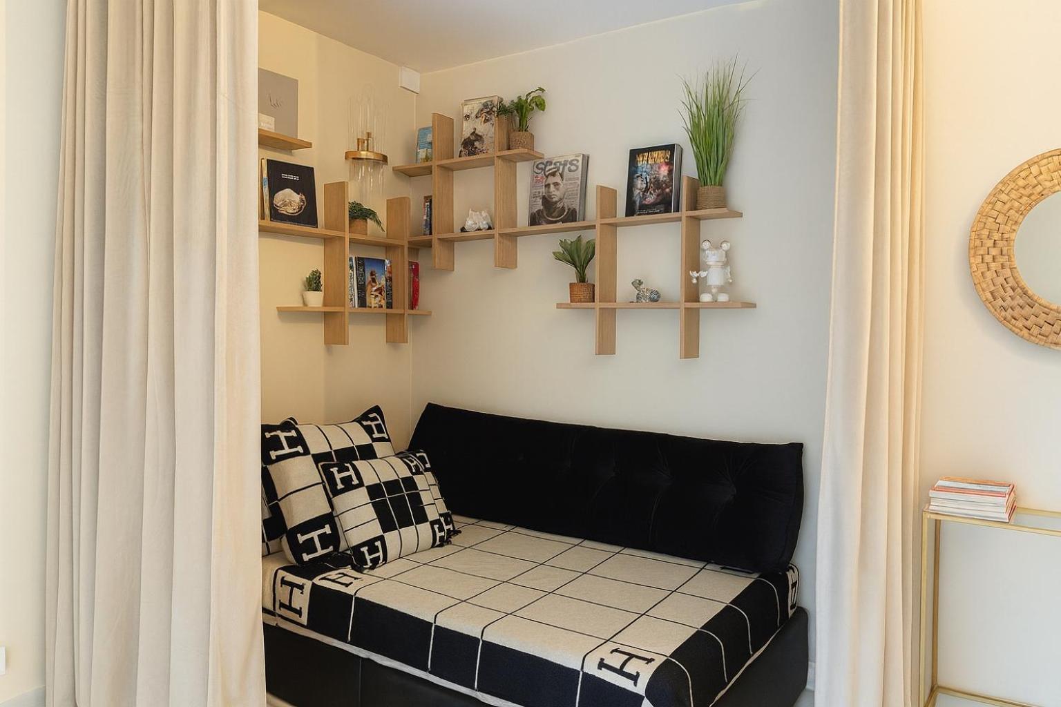 21a Maréchal Foch Avenue Champs-elysées